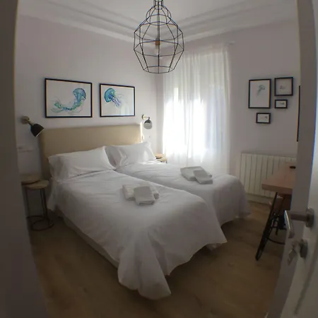 Boutique La Urraca Negra 3* Burgo