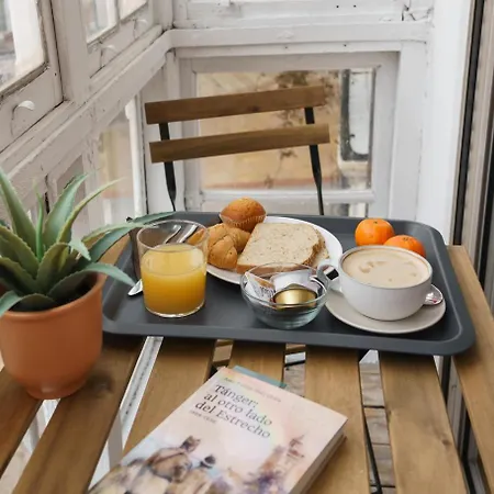 Boutique La Urraca Negra Guest house Burgos